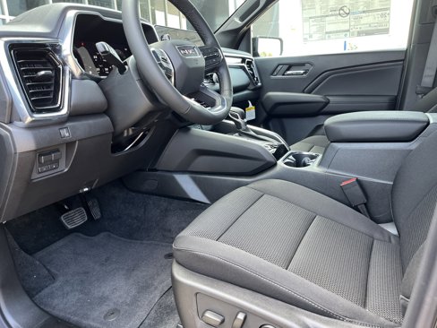 New 2026 GMC Canyon Elevation w/ Convenience Package image 8