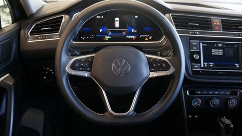 Used 2024 Volkswagen Tiguan S image 12