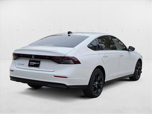New 2025 Honda Accord SE image 2
