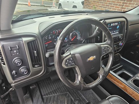 Used 2017 Chevrolet Silverado 1500 High Country image 16