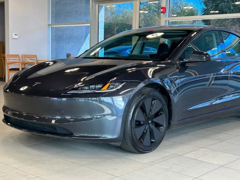 Used 2024 Tesla Model 3 Long Range image 3