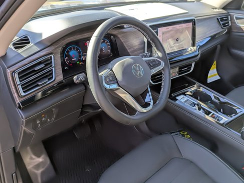 New 2025 Volkswagen Atlas SEL image 13