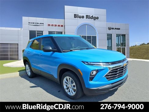 Used 2024 Chevrolet TrailBlazer LS w/ LS Convenience Package image 1