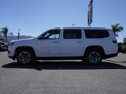 Used 2023 Jeep Wagoneer L Series II image 8