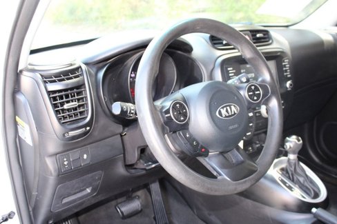 Used 2019 Kia Soul + image 19