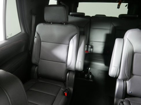 Certified 2023 Chevrolet Tahoe Z71 w/ Luxury Package image 12