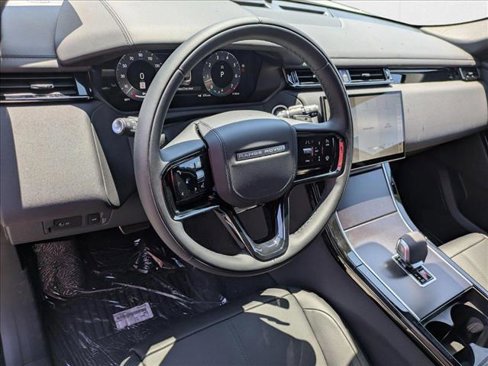 New 2026 Land Rover Range Rover Velar Dynamic SE image 3