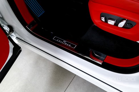 New 2025 Rolls-Royce Cullinan Black Badge image 16