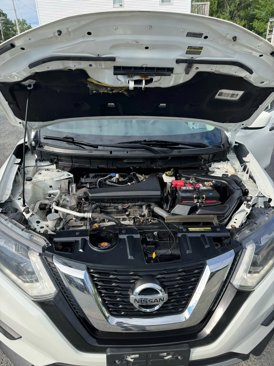 Used 2017 Nissan Rogue S image 14