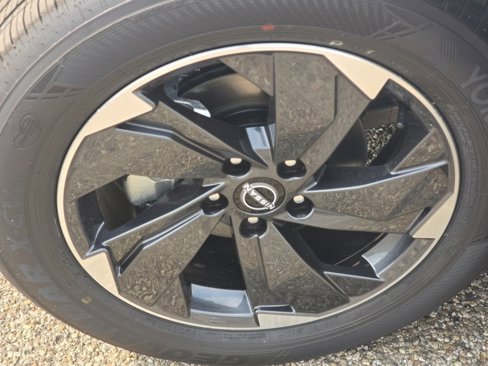 New 2026 Nissan Rogue SV image 18