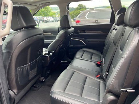 Used 2022 Kia Telluride EX image 24