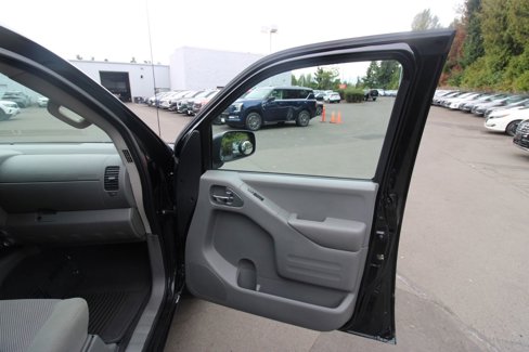 Used 2021 Nissan Frontier SV image 16