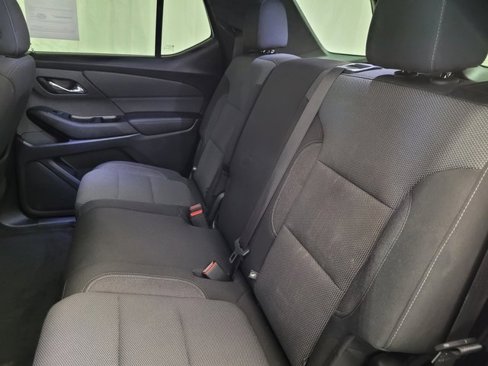 Used 2022 Chevrolet Traverse LT image 51