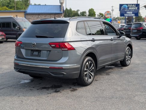 Used 2022 Volkswagen Tiguan S image 9