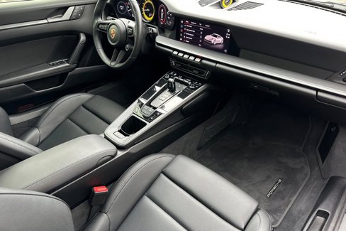 Used 2024 Porsche 911 Carrera image 15