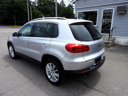 Used 2016 Volkswagen Tiguan SE image 2