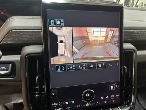 New 2026 GMC Yukon AT4 Ultimate w/ LPO, Floor Liner Package image 18