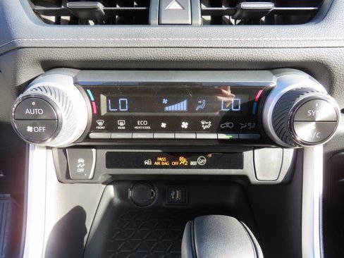 New 2025 Toyota RAV4 LE image 28