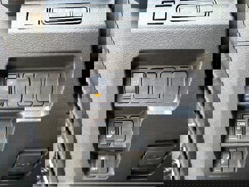 New 2026 Nissan Frontier SV image 14