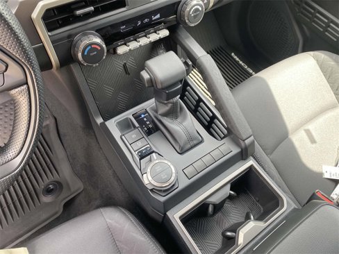 Used 2025 Toyota Tacoma SR5 image 22