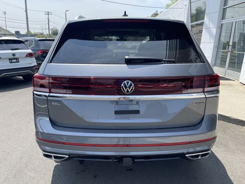 New 2025 Volkswagen Atlas SEL Premium R-Line image 8