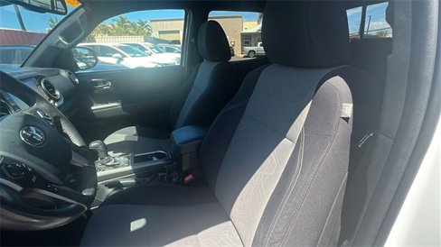Used 2020 Toyota Tacoma TRD Sport w/ Technology Package image 13