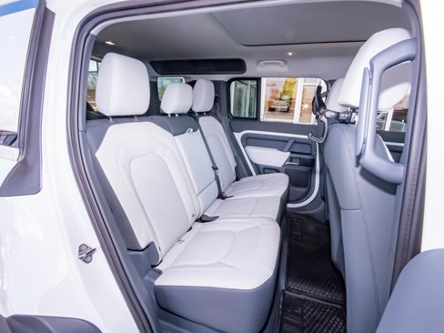 New 2025 Land Rover Defender 110 S image 48