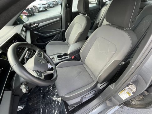 Used 2025 Volkswagen Jetta Sport image 30
