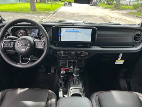 New 2025 Jeep Wrangler Unlimited Rubicon image 11