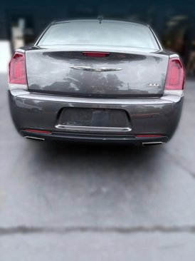 Used 2019 Chrysler 300 S image 4