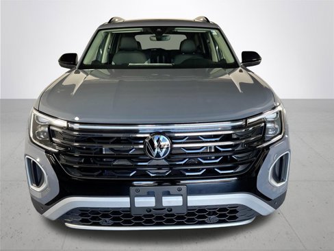 New 2025 Volkswagen Atlas Peak Edition SE image 4