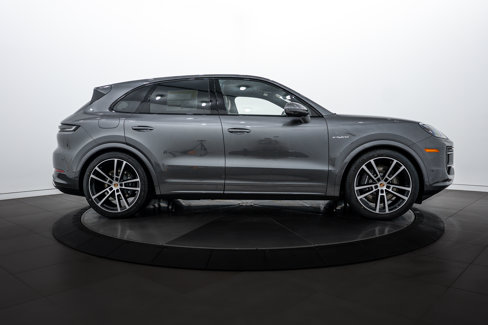 New 2026 Porsche Cayenne E-Hybrid image 8