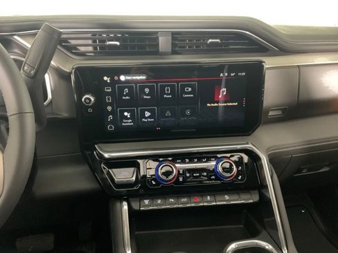 New 2026 GMC Sierra 2500 Denali w/ Denali Reserve Package image 15