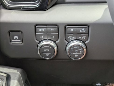New 2026 GMC Sierra 2500 AT4 w/ AT4 Premium Plus Package image 26