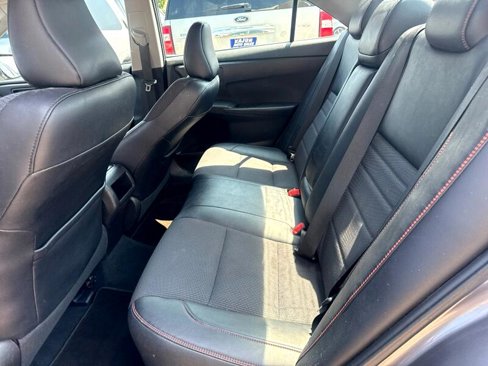 Used 2016 Toyota Camry SE image 15