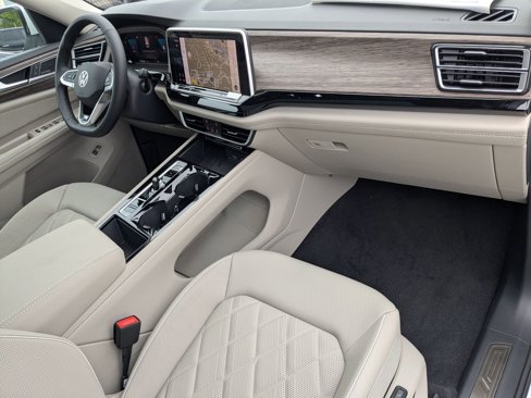 New 2025 Volkswagen Atlas SEL Premium R-Line image 40