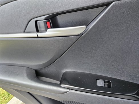 New 2026 Toyota Camry LE image 9