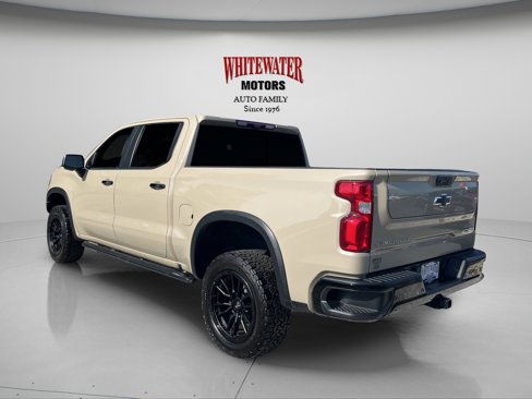 Used 2022 Chevrolet Silverado 1500 ZR2 w/ Technology Package image 3