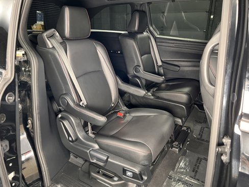 Used 2025 Honda Odyssey Sport-L image 17