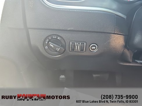 Used 2022 Dodge Charger GT image 15