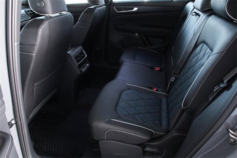 New 2026 Volkswagen Atlas Cross Sport SEL Premium R-Line image 17