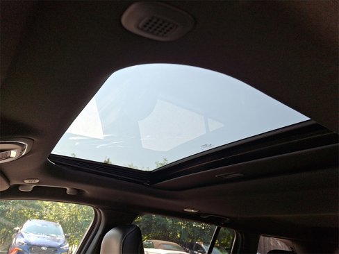 Used 2025 Jeep Grand Cherokee Altitude image 14