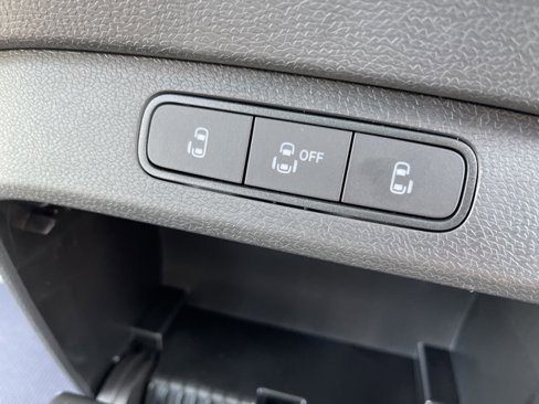 New 2025 Volkswagen ID. Buzz Pro S Plus image 25