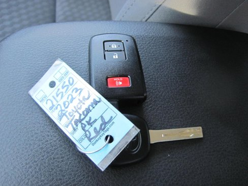 Used 2023 Toyota Tacoma SR5 w/ Technology Package image 15