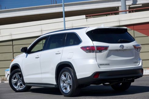 Used 2016 Toyota Highlander Limited image 21