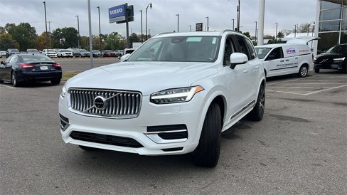 New 2025 Volvo XC90 T8 Plus w/ Protection Package Premier image 6