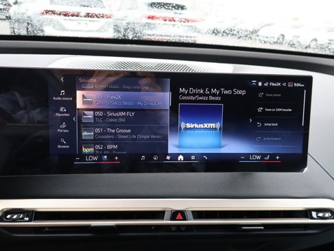 New 2026 BMW iX xDrive45 image 25