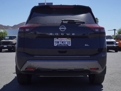 Used 2023 Nissan Rogue SL w/ SL Premium Package image 5