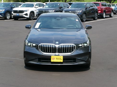 Used 2025 BMW 540i xDrive image 2