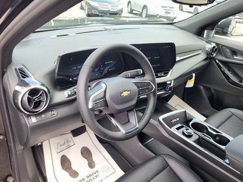 New 2026 Chevrolet Equinox LT w/ Convenience Package II image 11